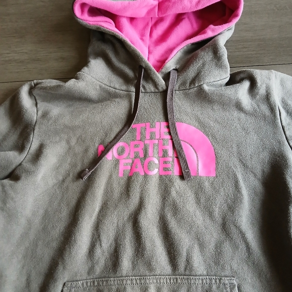 The North Face Gray Hoodie with Pink Logo Woman's M excellent condition - Picture 3 of 4